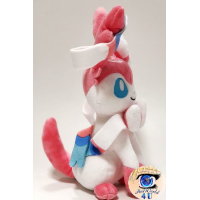 Officiële Pokemon knuffel Sylveon 23cm San-Ei All Star (2022 variant kleuren zijn anders)